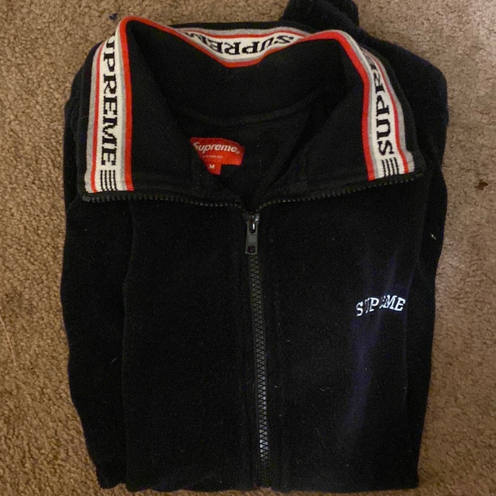 Supreme short sleeve sweater